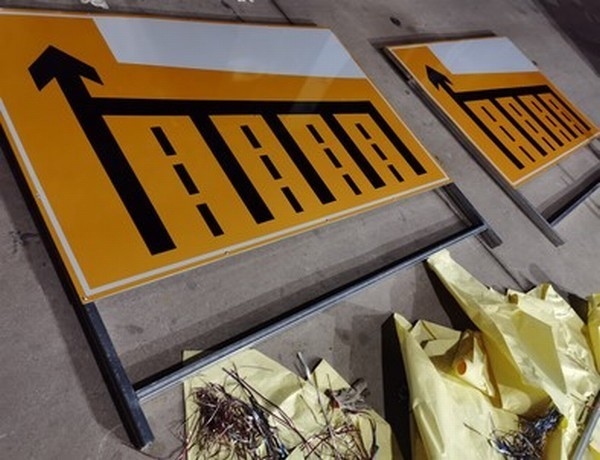 道路施工標(biāo)志牌 養(yǎng)護(hù)專(zhuān)用標(biāo)志牌